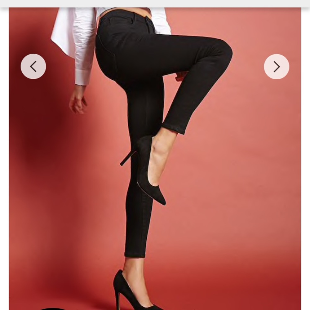 *Moving sale* Forever 21 black jeans